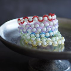 Jemný korálkový náramek